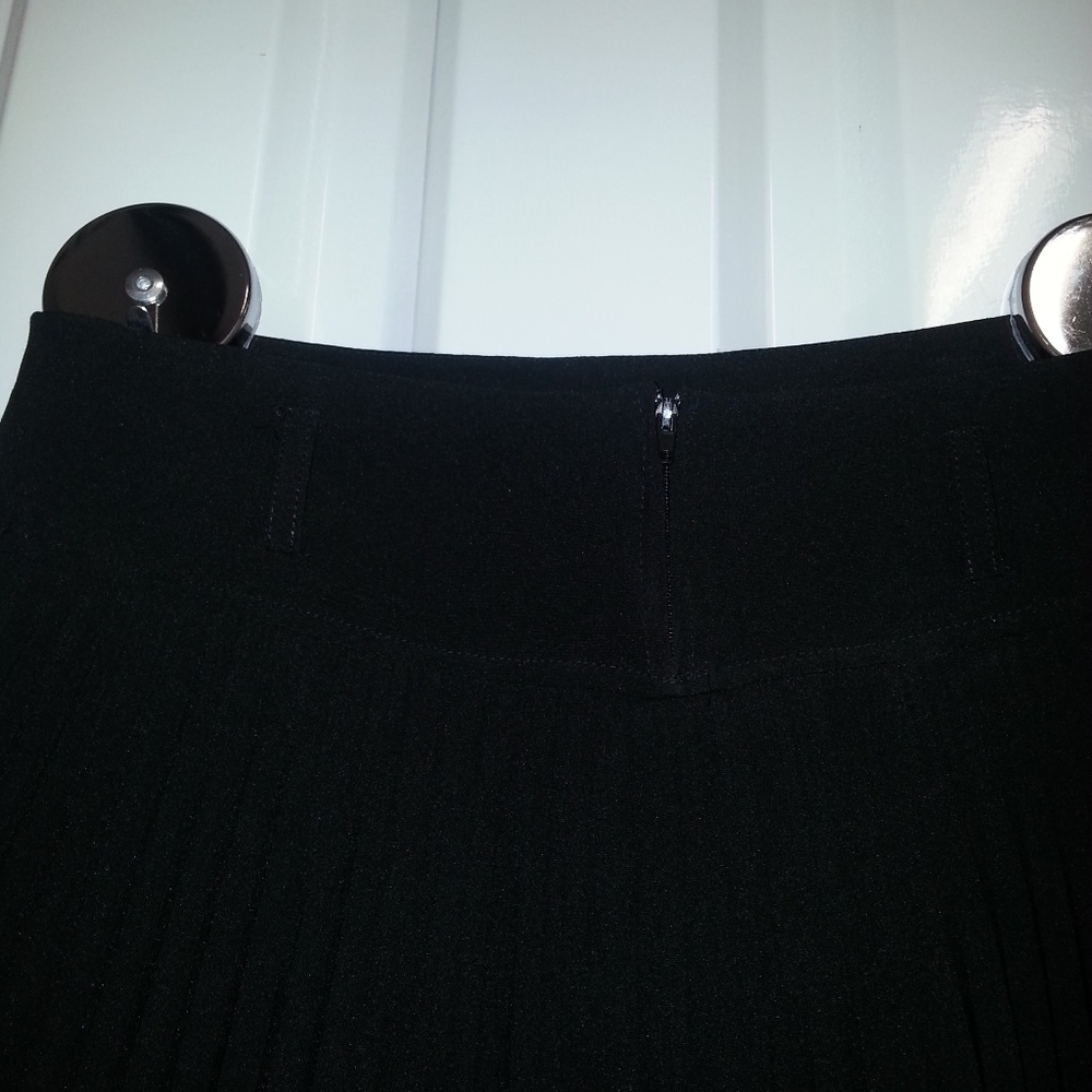 Papaya women's black pleated skirt size M - Picture 6 of 8